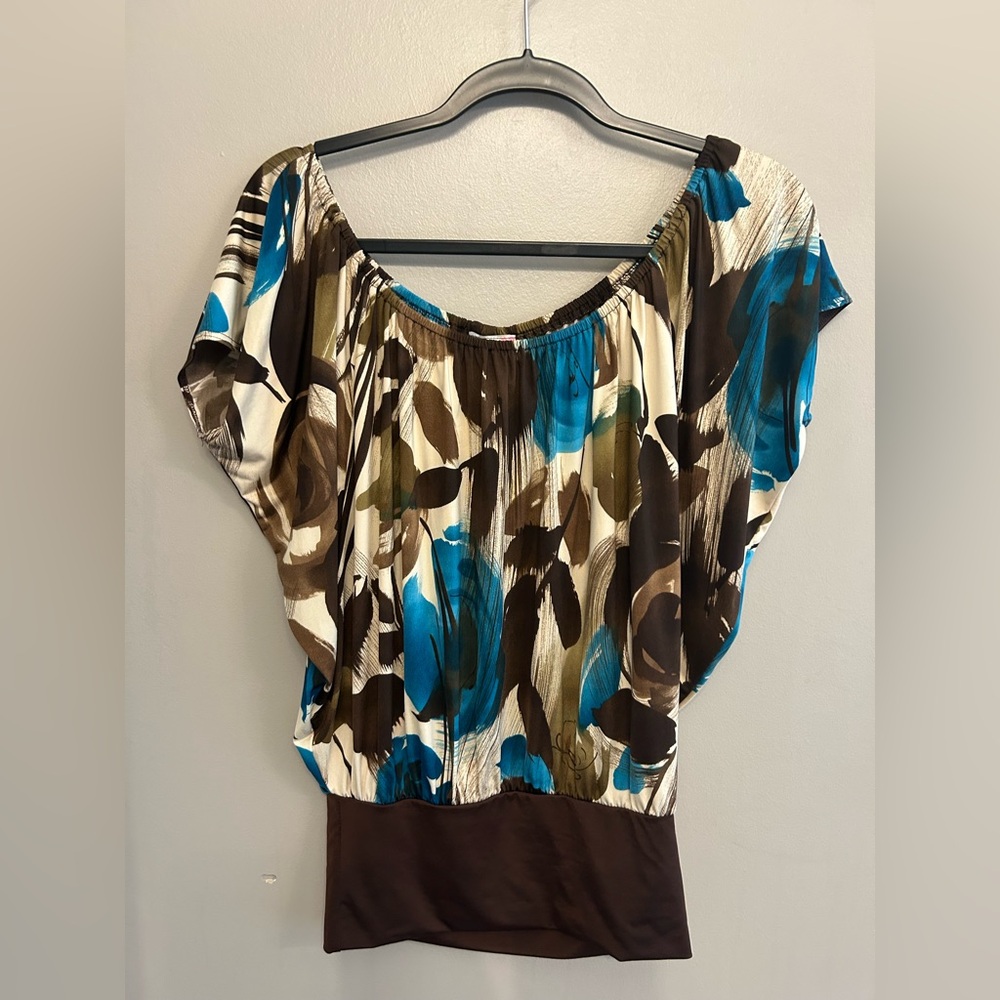 Women’s Y2K Body Central floral flowing top with fitted bottom